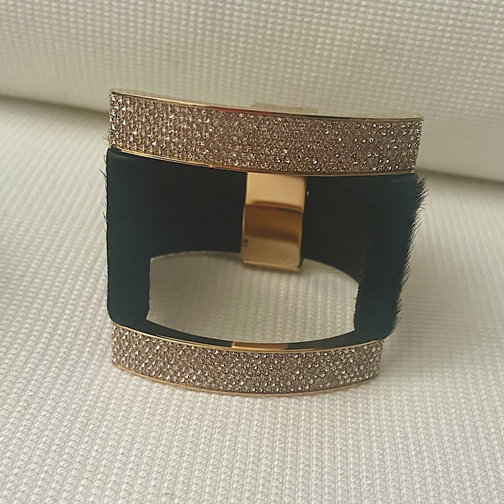 EUC HENRI BENDEL WHITE RHINESTONE CUFF & BUCKLE BRACELET